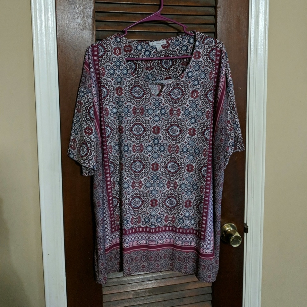 Gorgeous Dressbarn scarf pattern top